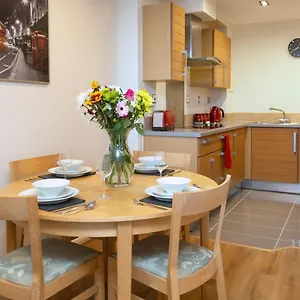 Royal Crossharbour Apartment London